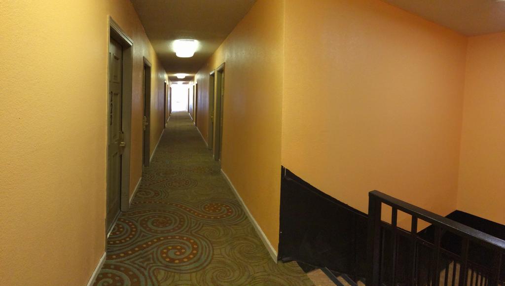 Discovery Inn Modesto Dış mekan fotoğraf